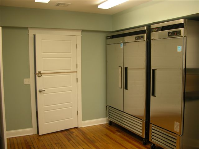 Double_door_fridge_and_Free_standing_freezer.JPG